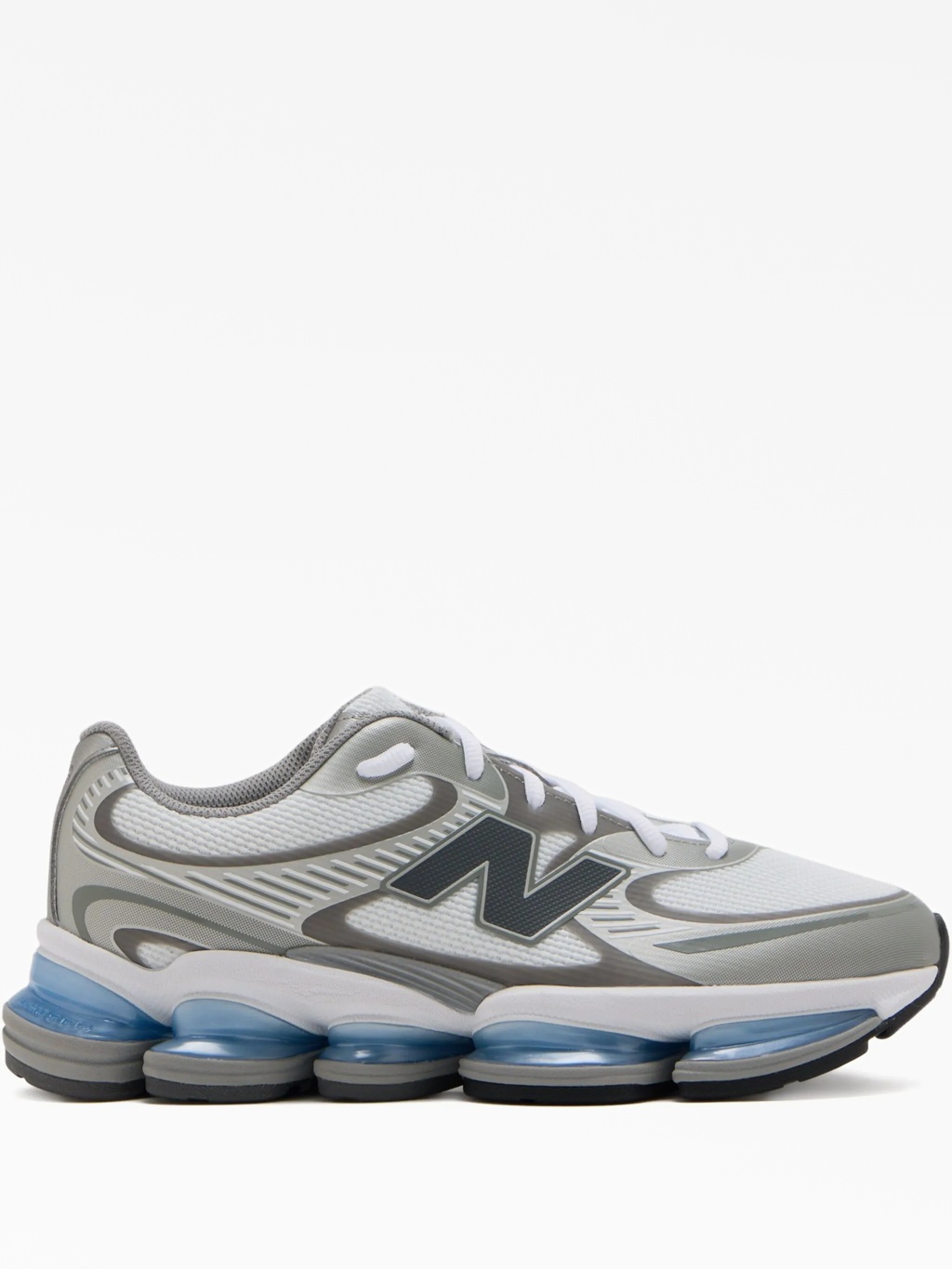 Низкие кроссовки New Balance 2000