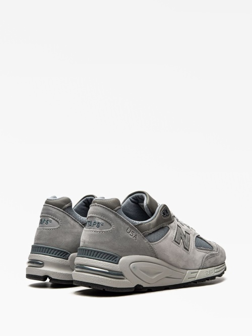Кроссовки x WTAPS 990 V2 