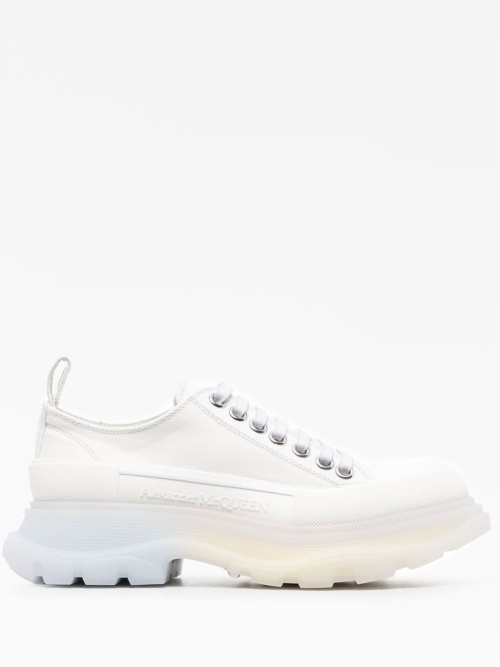 Lace-up canvas shoes