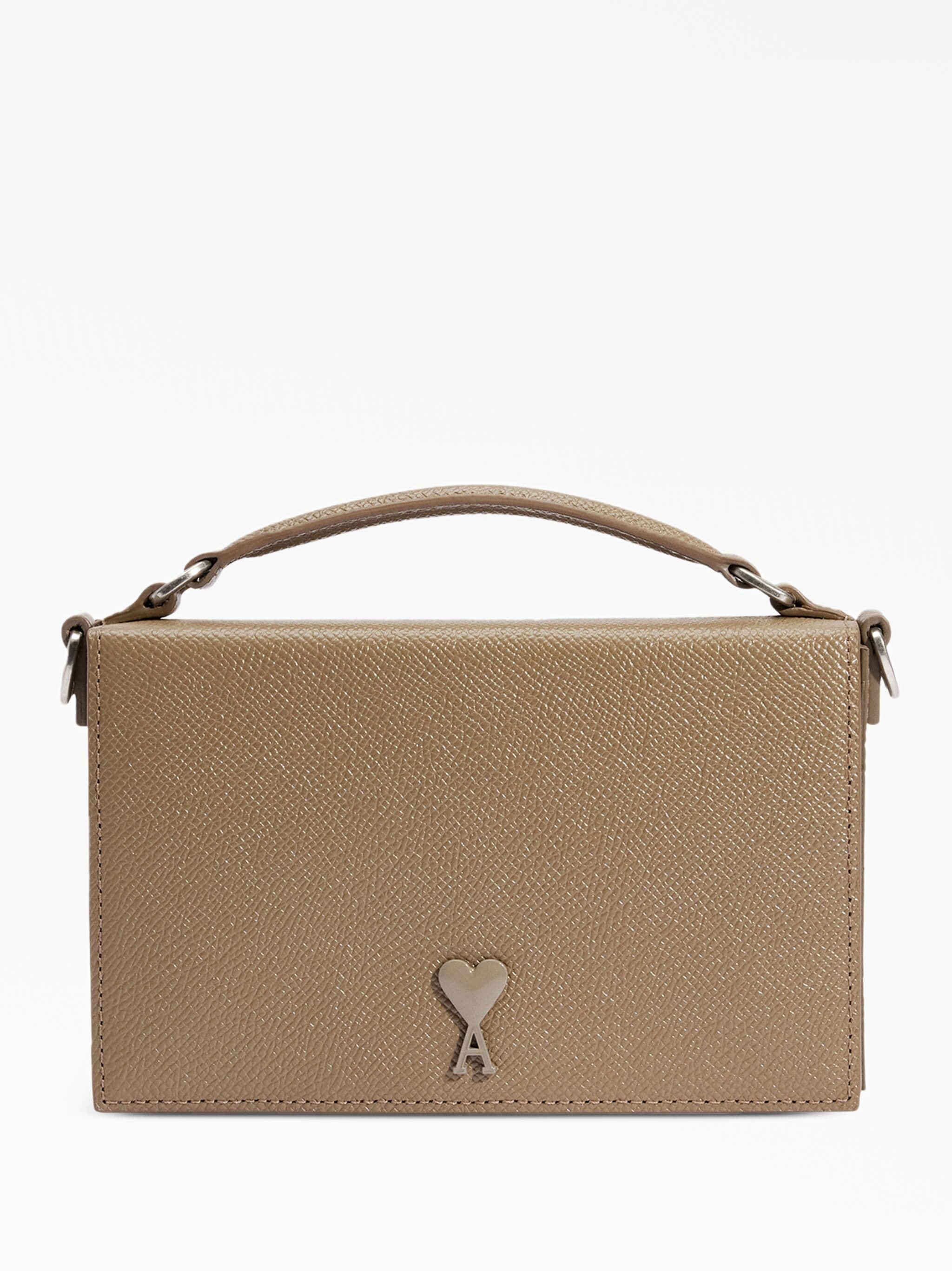 バッグ ttktSLOBE IENA KECH LeS ESSENTIELS Lunch box leather bag AMI Paris — купить на платформе Dropp