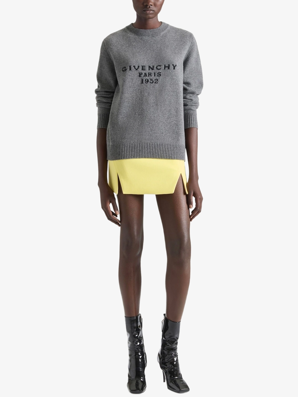 Свитер с логотипом жаккард