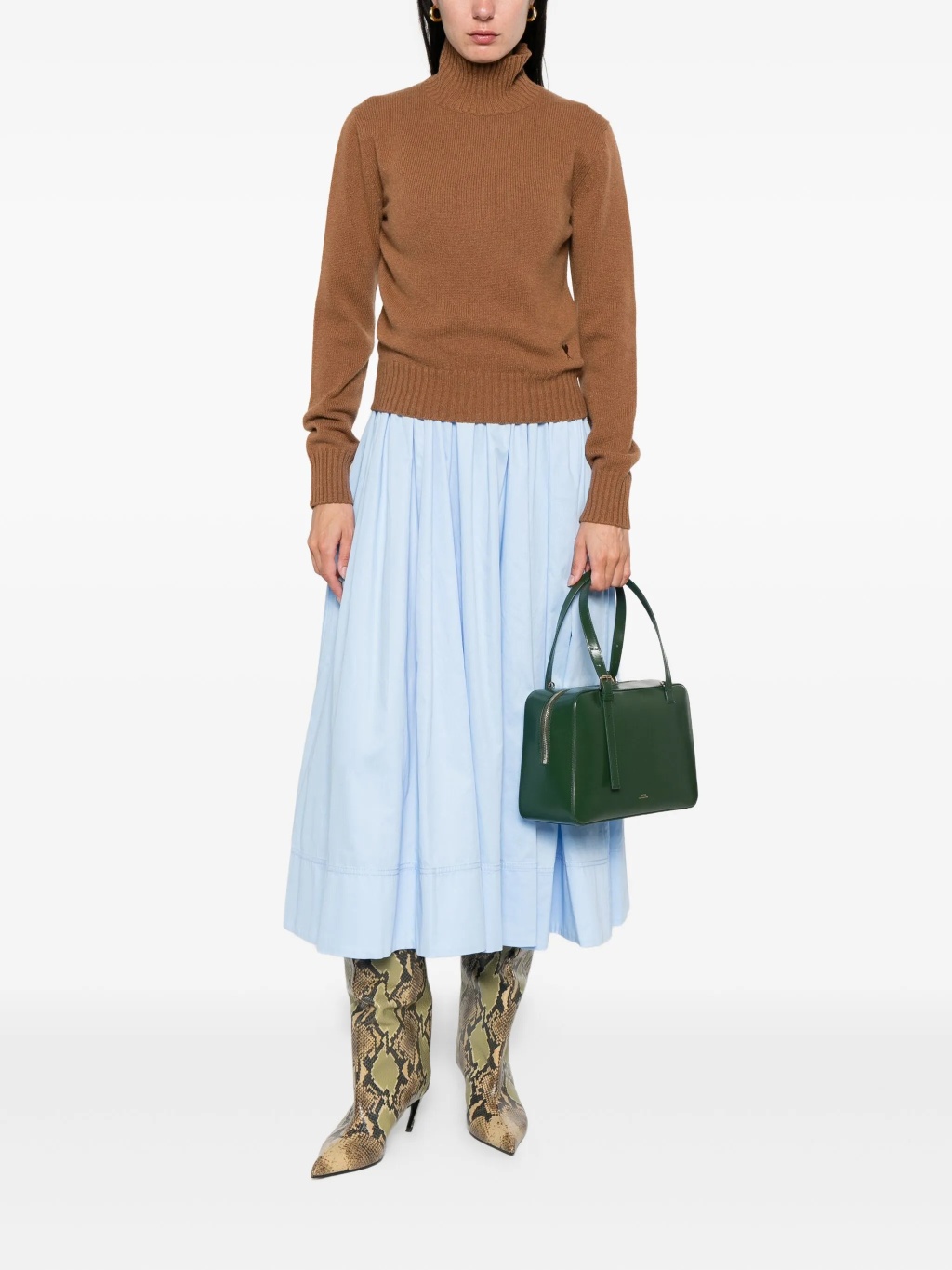 Коричневый кашемировый свитер с воротником под горло