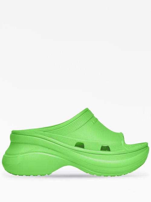 Crocs pool best sale