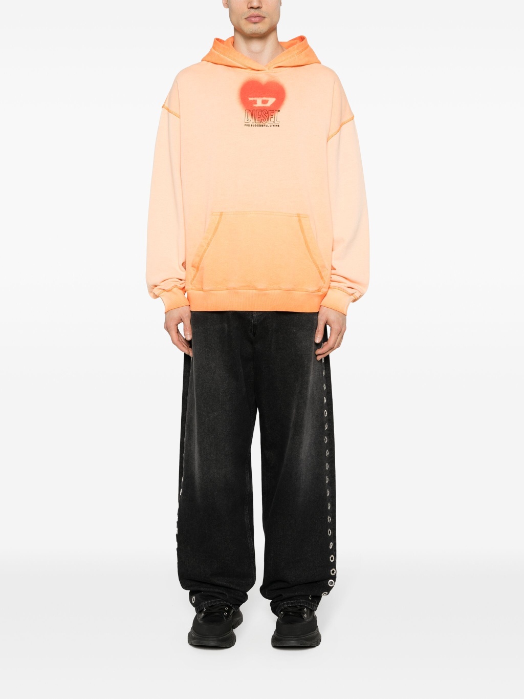 Dropp Market — fashion маркетплейс премиальных и люксовых брендов
