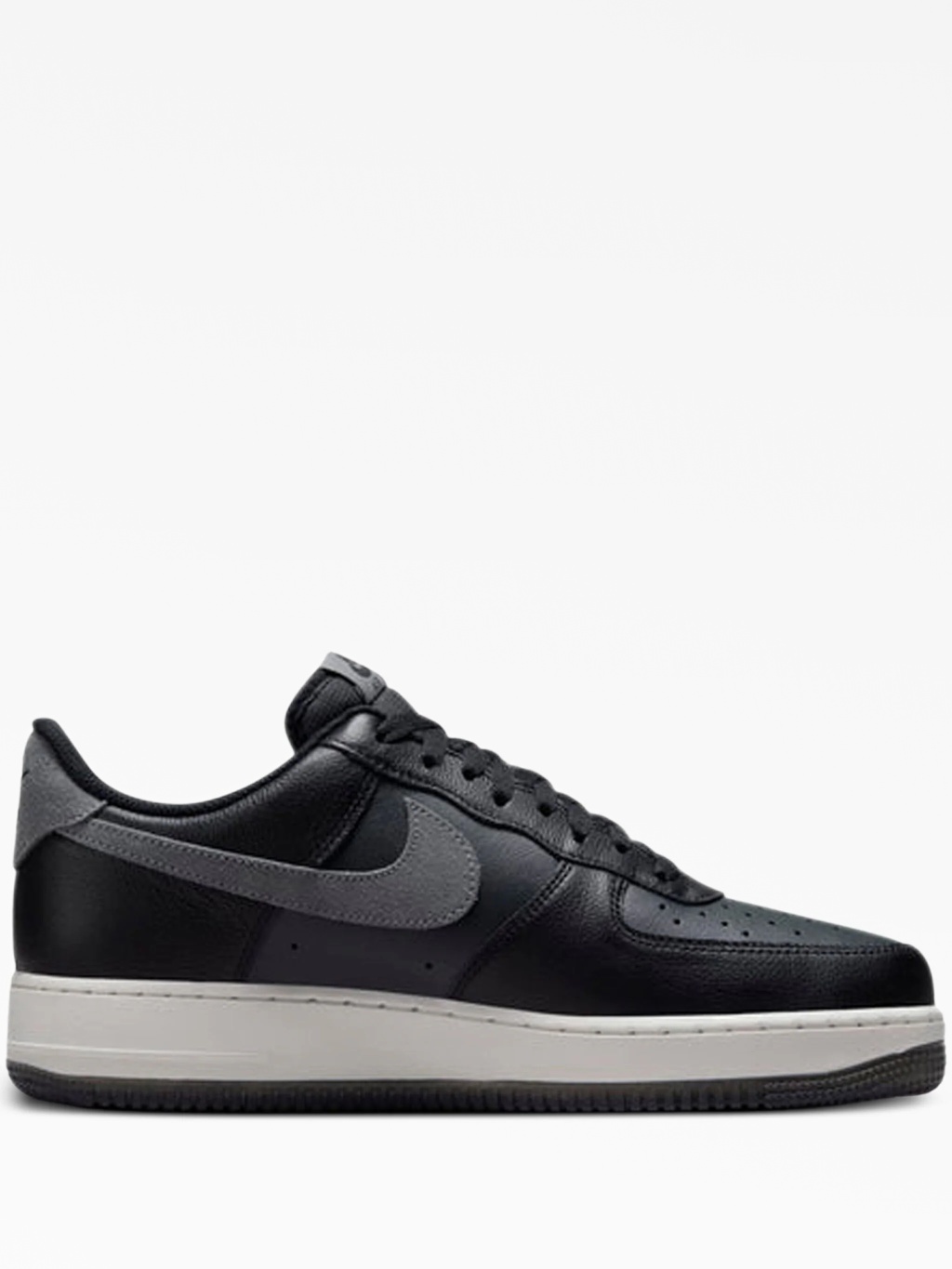 nike air force 1 07essential